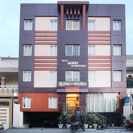 Hotel Janki International Sigra 2 Km From Kashi Vishwanath Temple Váránasí Exteriér fotografie