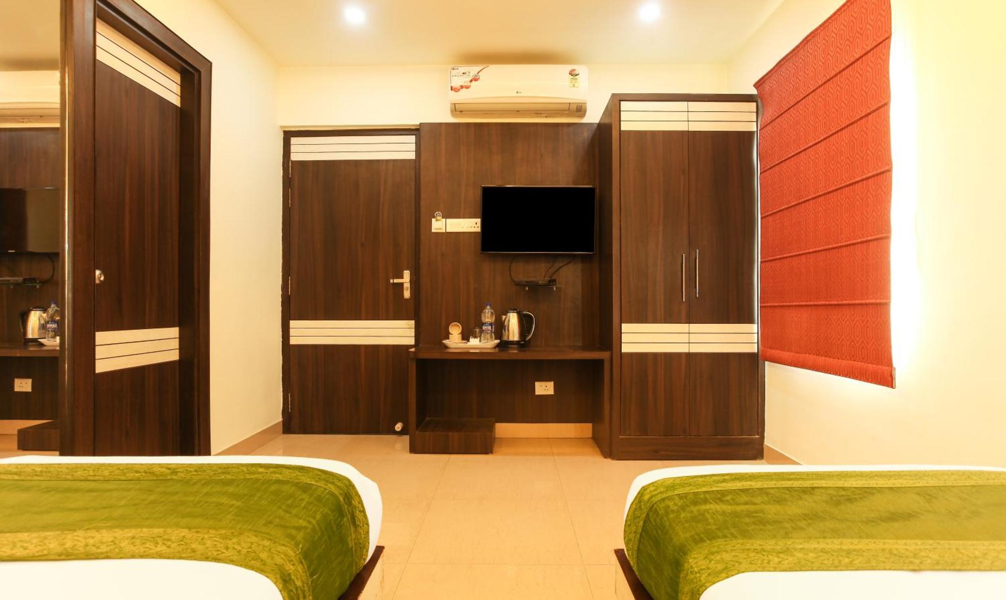 Hotel Janki International Sigra 2 Km From Kashi Vishwanath Temple Váránasí Exteriér fotografie